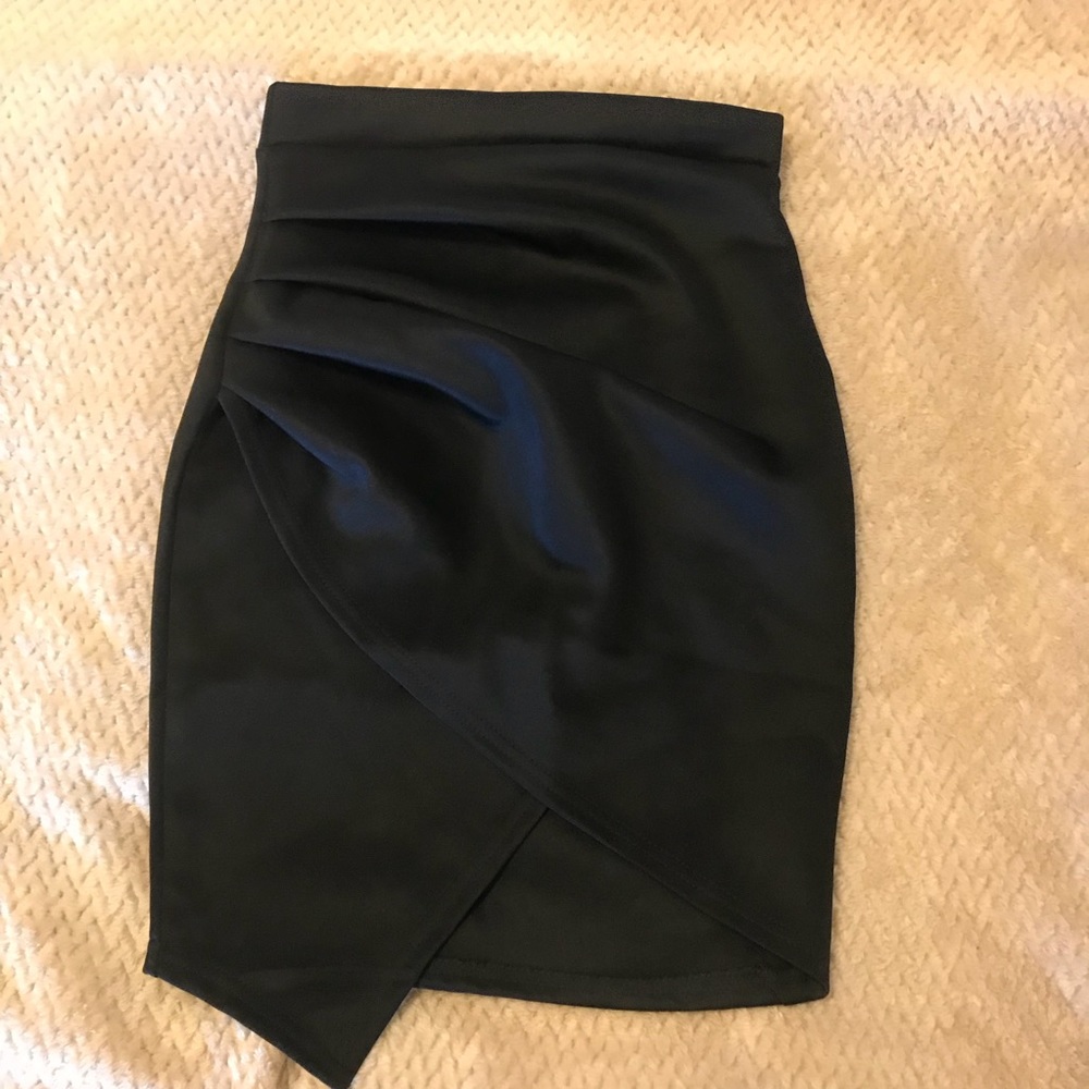 Bandage asymmetrical mini skirt